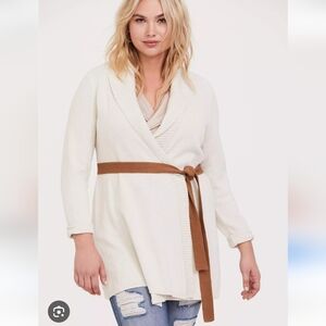 Her Universe Star Wars Episode 9 Rey Ivory Cardigan.Size O US Xl.New no Tag.